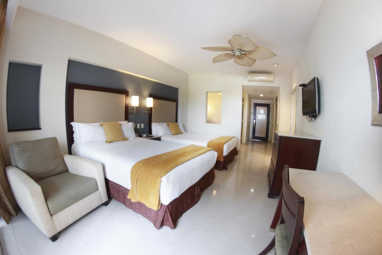 Casa Francisco Hotel เควนาวากา ภายนอก รูปภาพ